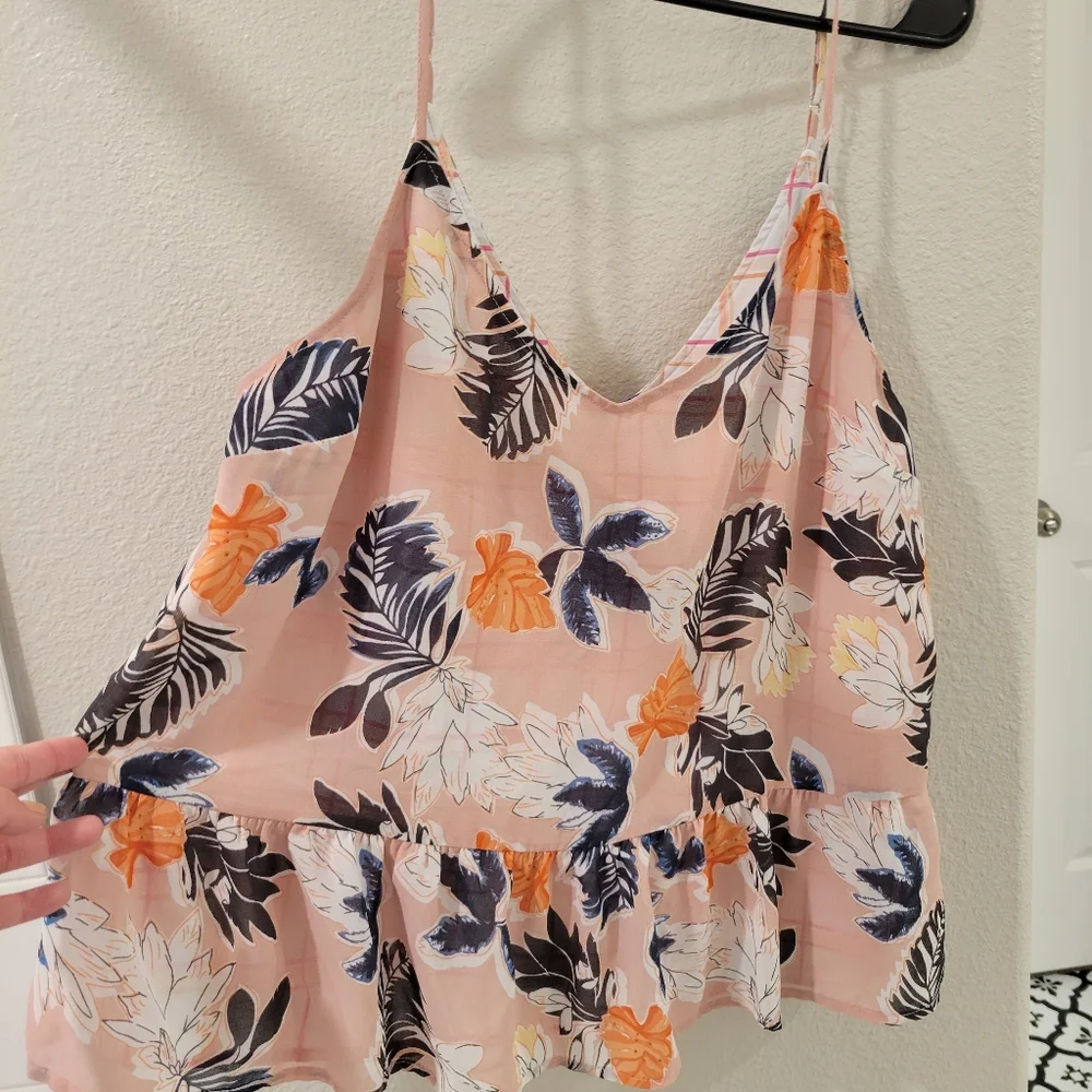 Pink cami - Picture 2 of 4